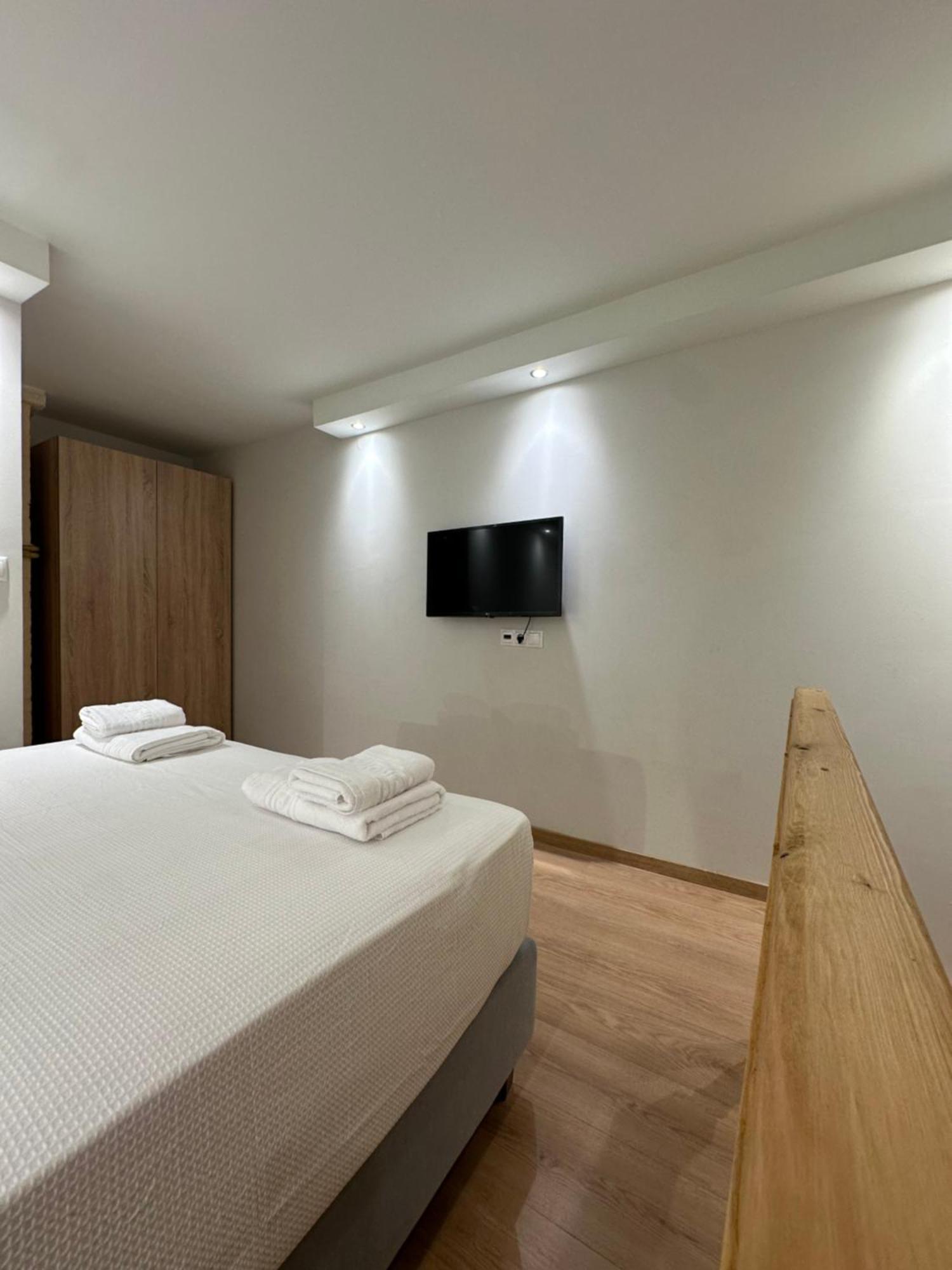 Q Rocco Apartments, Corfu Town Exterior photo