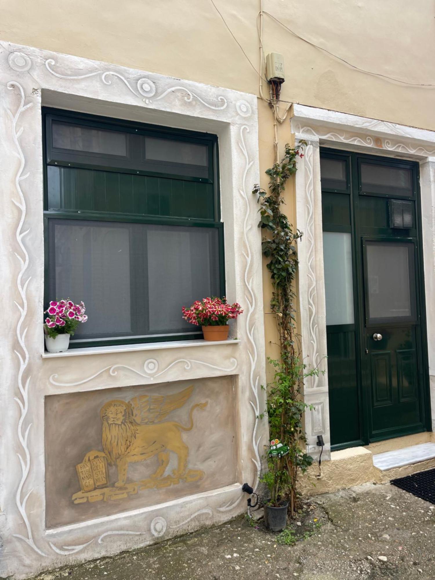 Q Rocco Apartments, Corfu Town Exterior photo